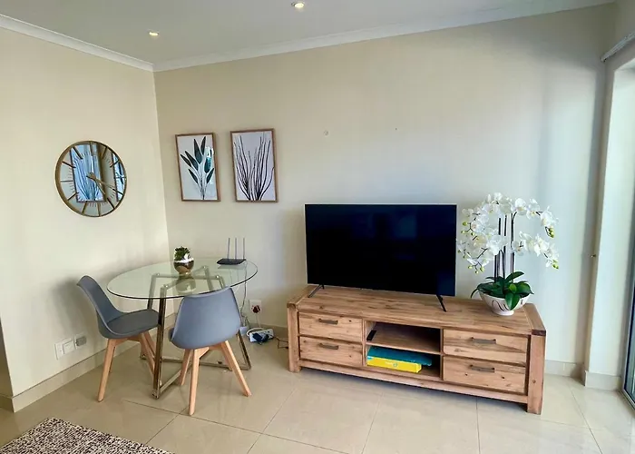 Perfect Location #19, Mouille Point